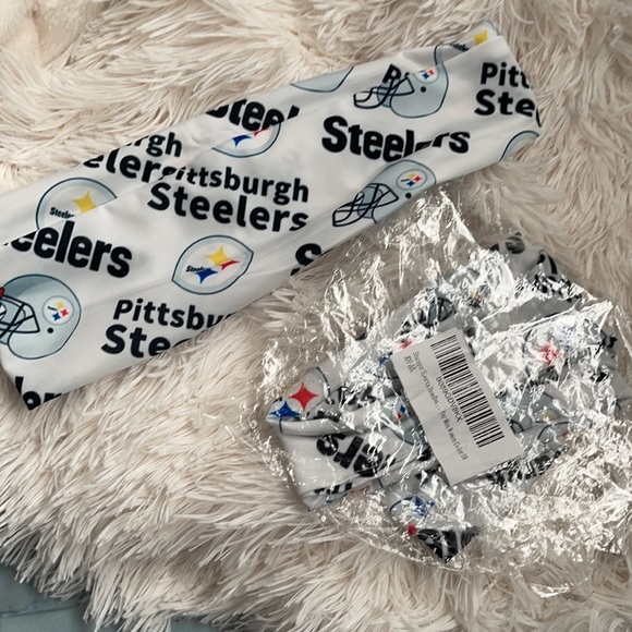 Accessories - New set/2 Pittsburgh Steelers headbands